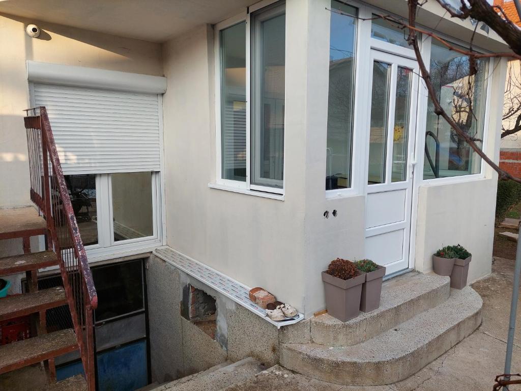 Budova, kde se apartmán nachází