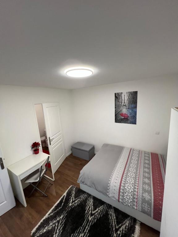 2 PIECES proche du centre PARIS 15 min - Housity