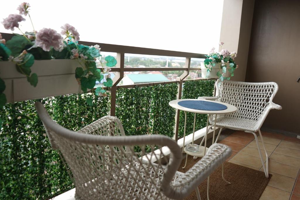 Een balkon of terras bij Alea Residences