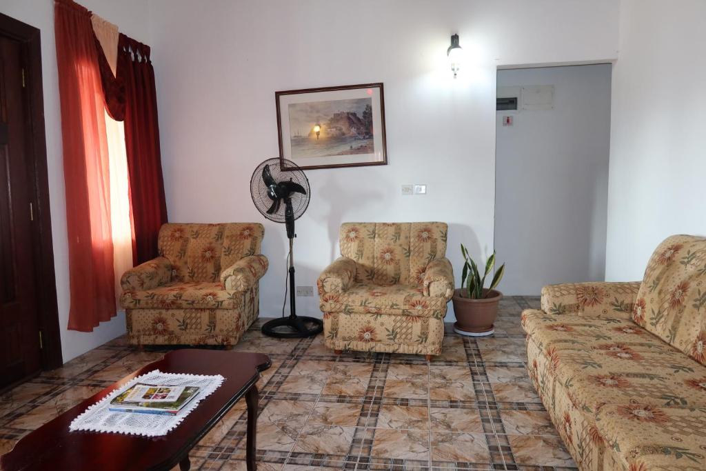 Posezení v ubytování Elegant Rays Apartment- Golf Course , Grenada