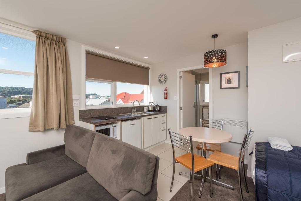 Capital View Motor Inn - Free Parking - Resim 33