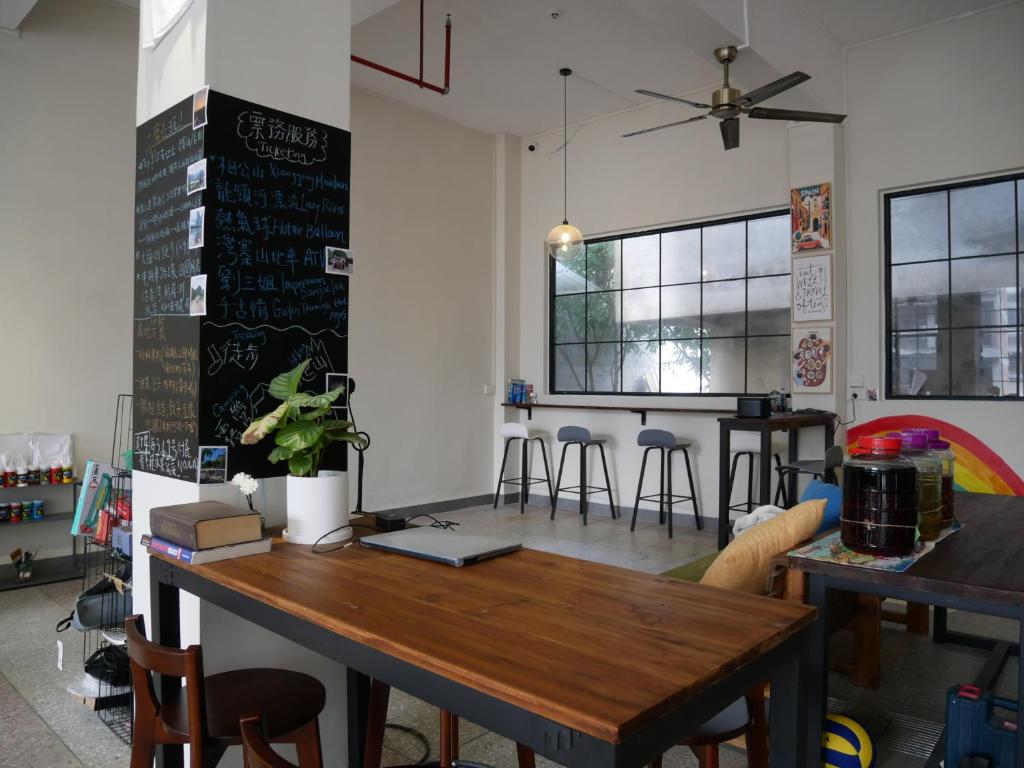 Fotografie z fotogalerie ubytování Pomelo Hostel Xingping v destinaci Jang-šuo