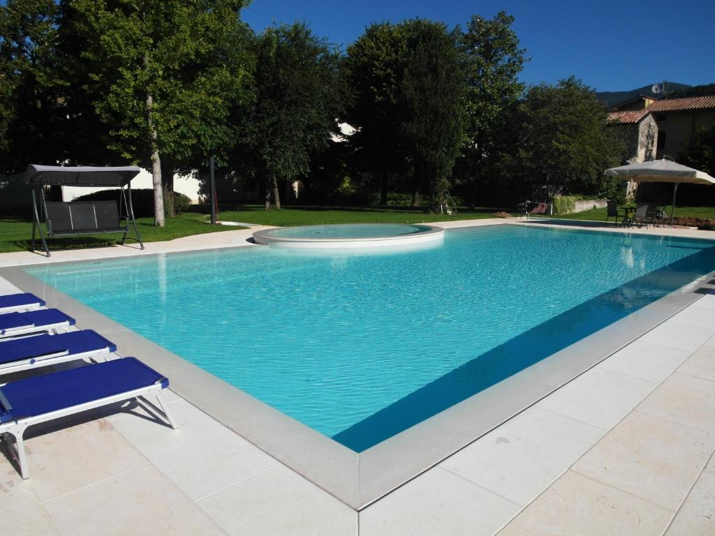 Bazén v ubytování Relais Villa Selle nebo v jeho okolí