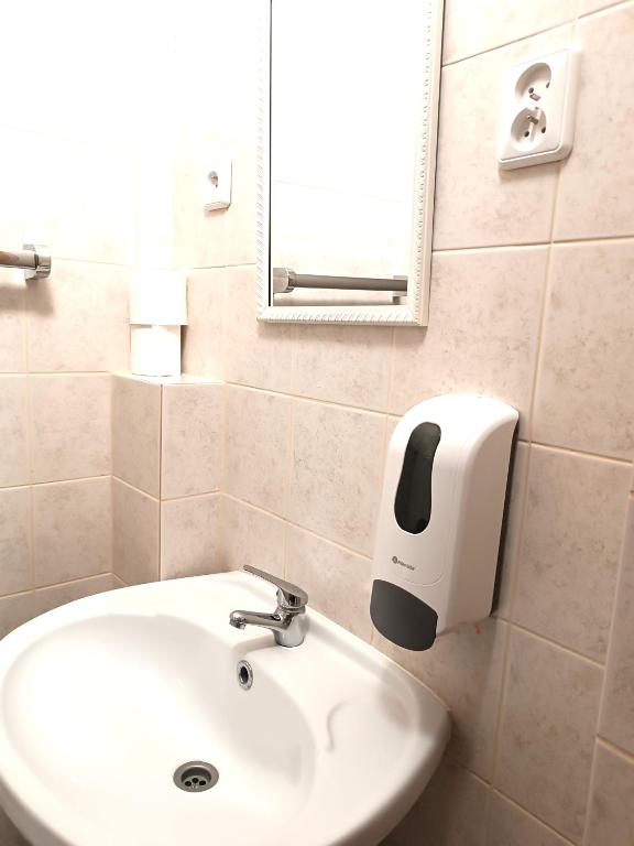 Hostel Krośnieńska 12 - Habitación Triple Estándar
