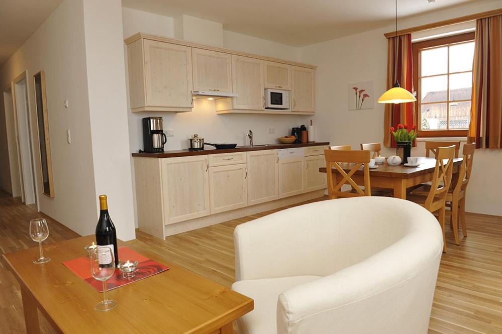 Kuchyň nebo kuchyňský kout v ubytování Stranach Appartements