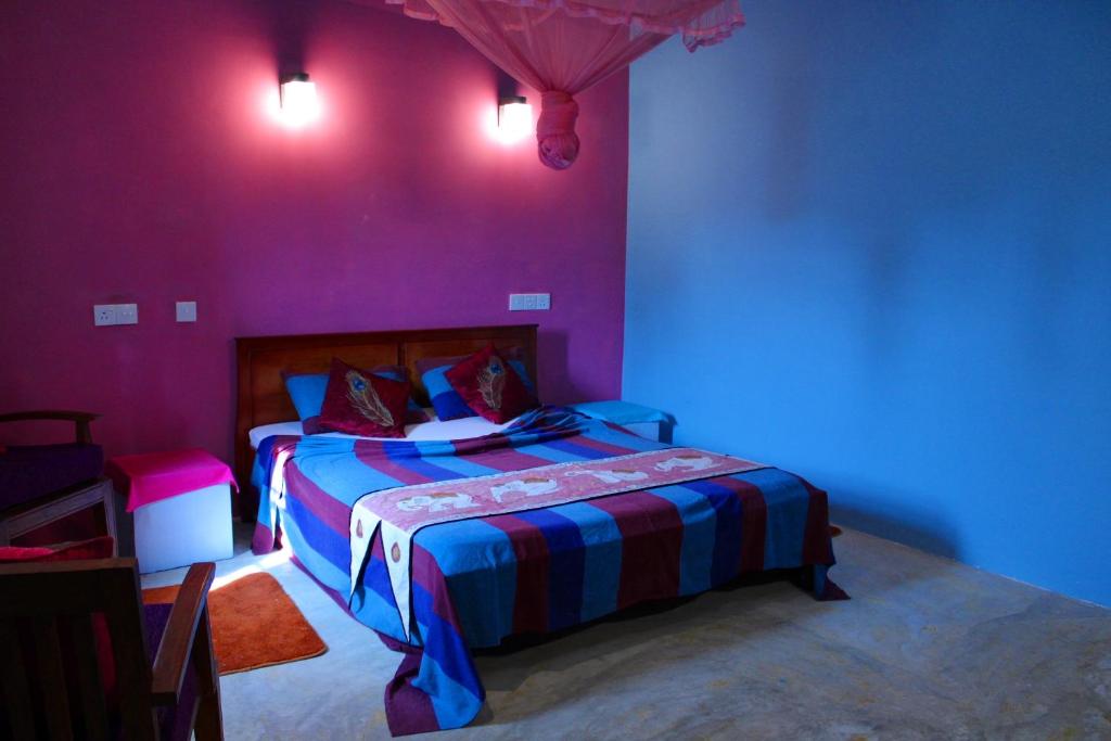 Raj Mahal Inn - 