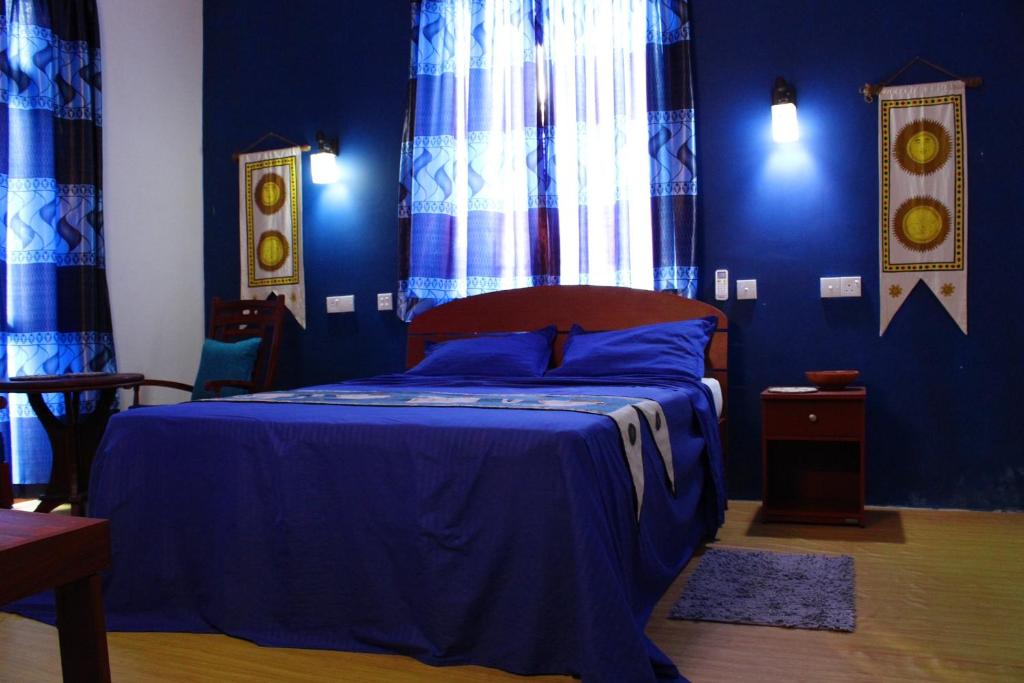 Raj Mahal Inn - 