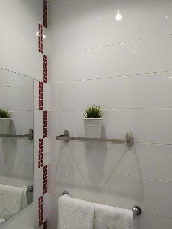 Ferhouse Dreams - 17