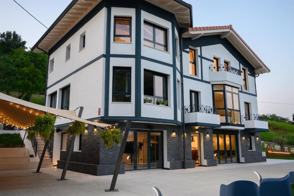 Budova, kde se hotel nachází