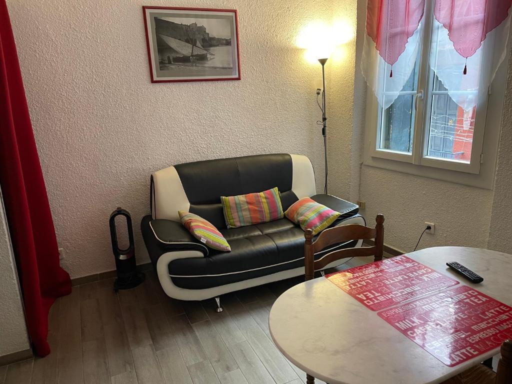 Posedenie v ubytovaní studio avec wifi à 50 m de la plage dans une rue piétonne
