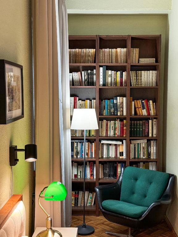 Biblioteca din această pensiune