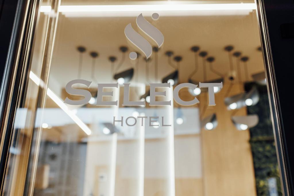 Certifikát, hodnocení, plakát nebo jiný dokument vystavený v ubytování Select Hotel
