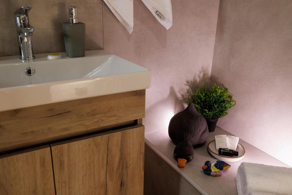 Cathedral Suites - 15