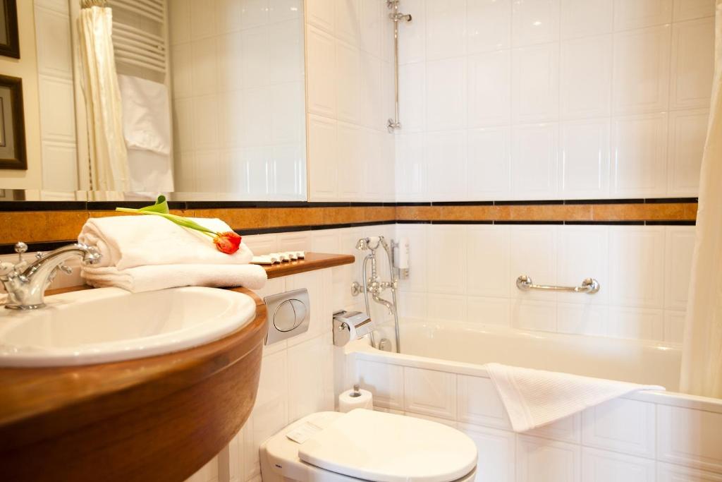 Koupelna v ubytování Hotel Willa Lubicz