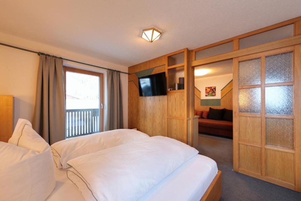 Hotel Pension Kirchplatz - 19