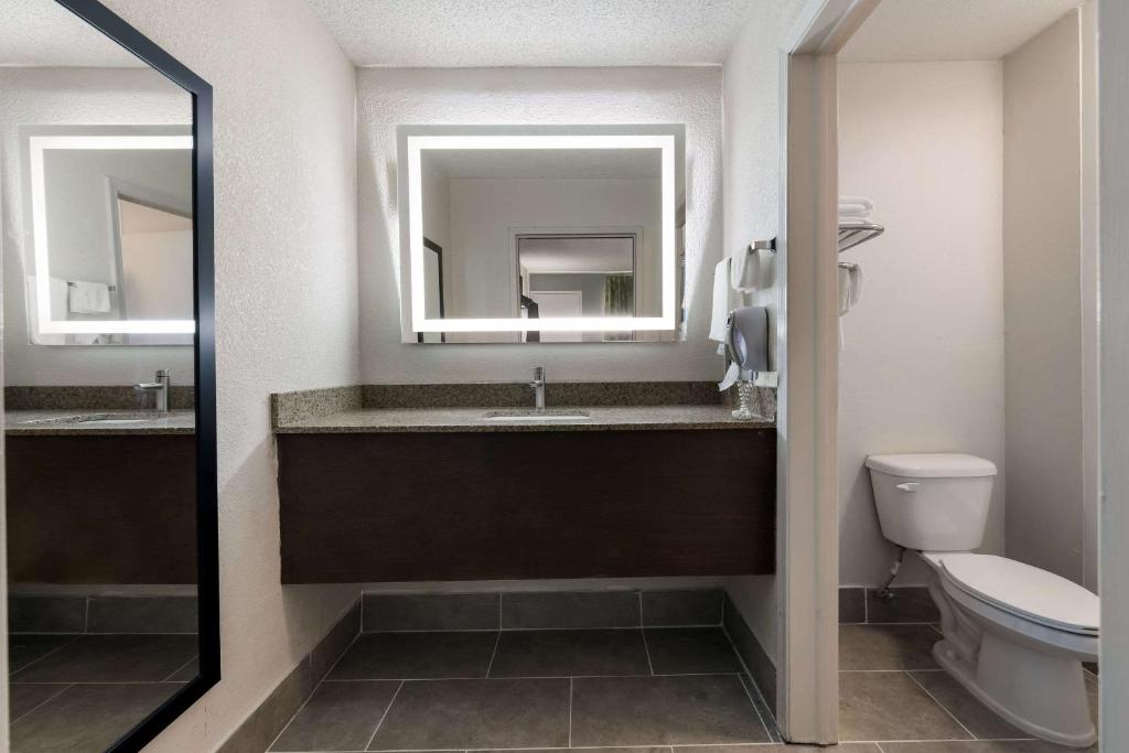 Quality Inn Orange Park Jacksonville - Double Room - Non-Smoking