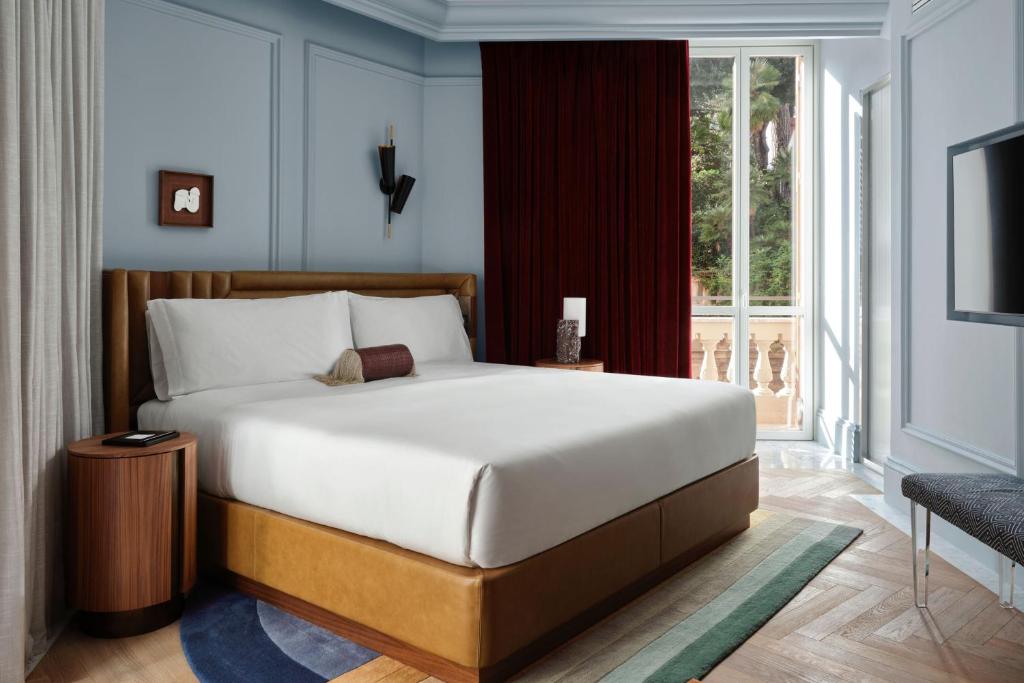 W Rome - 