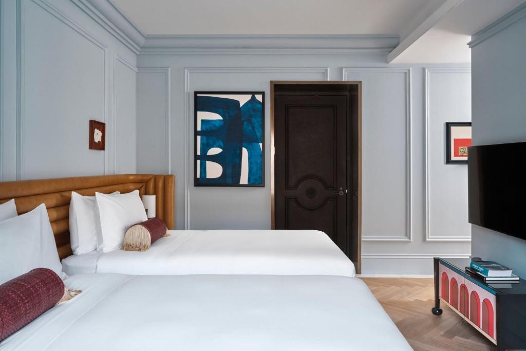 W Rome - 
