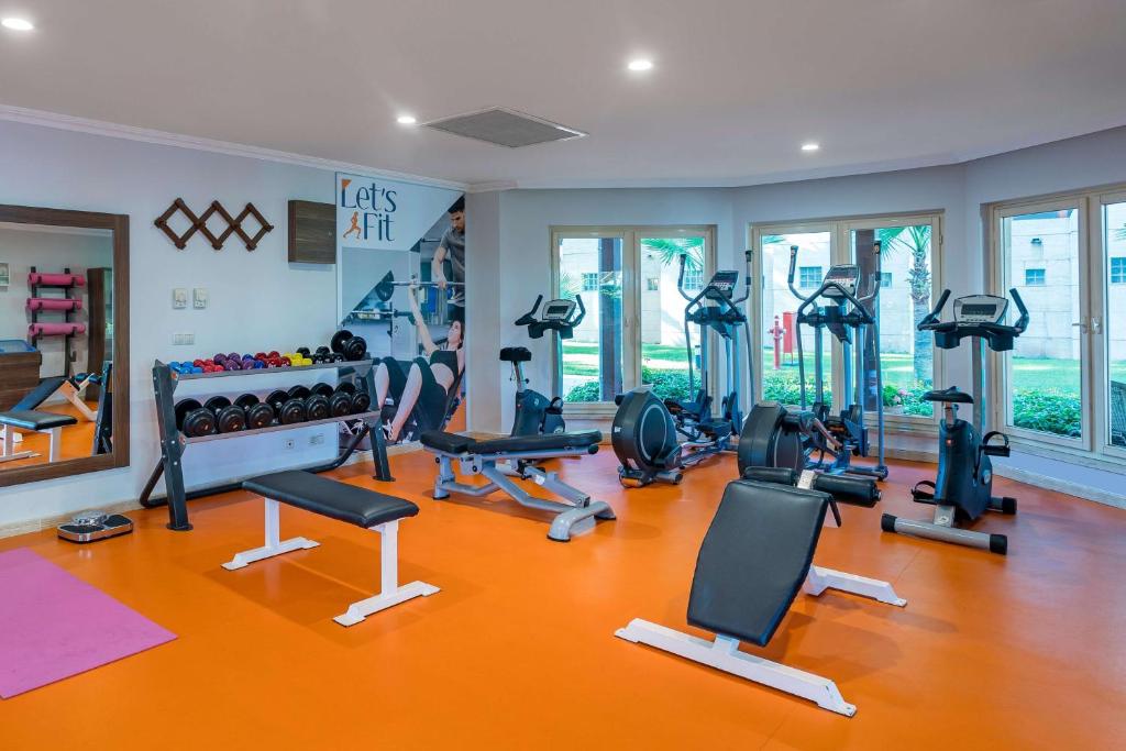 Fitness centrum a/nebo fitness zařízení v ubytování Seven Seas Hotel Life - Ultra All Inclusive & Kids Concept