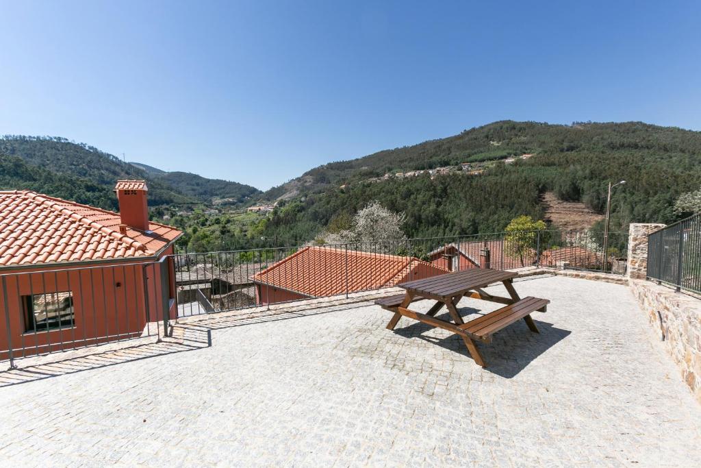 Uma vista geral da montanha ou uma vista da montanha a partir of the country house