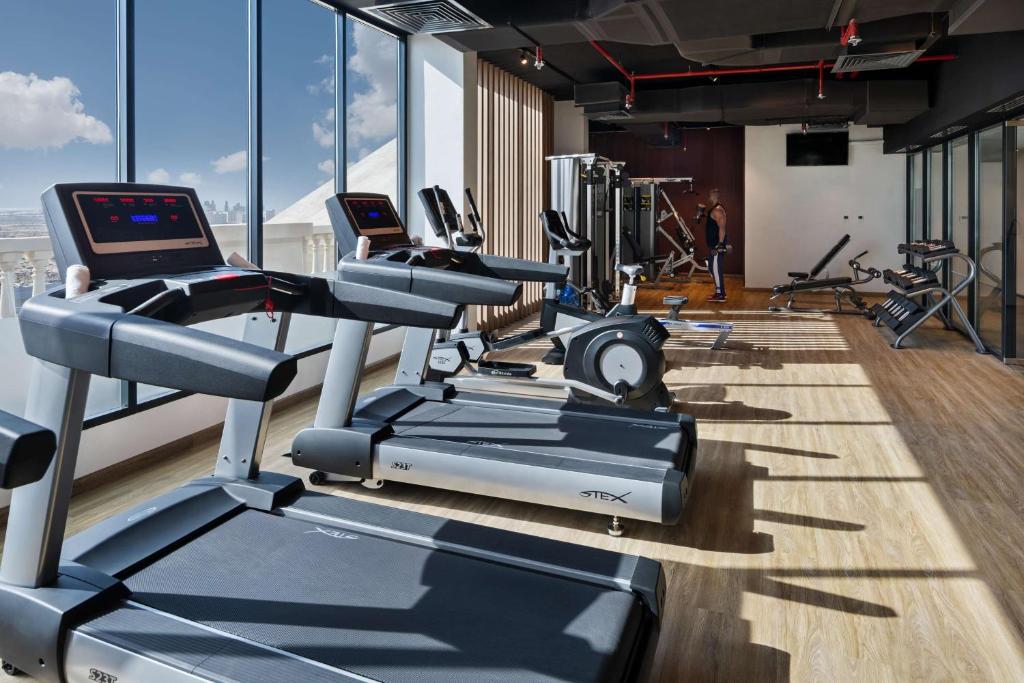 Fitness centrum a/nebo fitness zařízení v ubytování The Manor By JA, Dubai