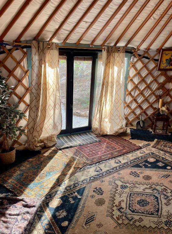 Fotografie z fotogalerie ubytování Yurt in La Nucia met zwembad v destinaci La Nucía