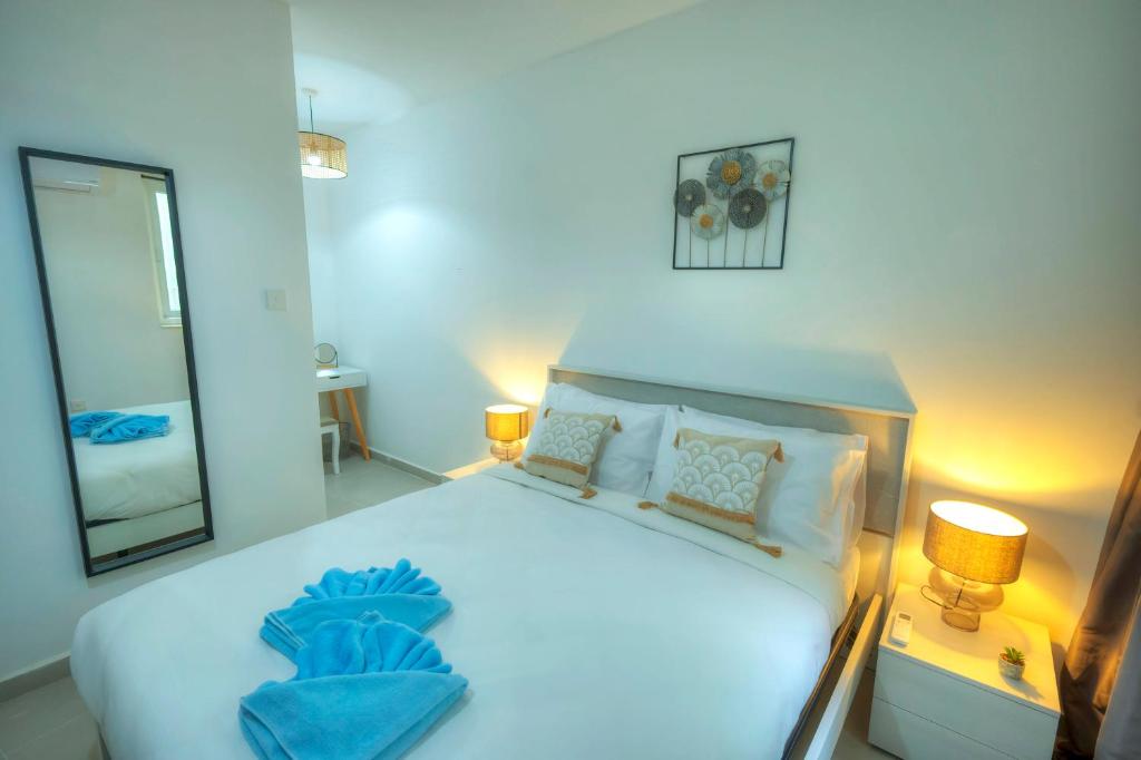 Postel nebo postele na pokoji v ubytování Spacious, bright & modern 3 bedrooms, balcony APIC1-1