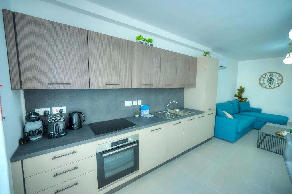 Kuchyň nebo kuchyňský kout v ubytování Spacious, bright & modern 3 bedrooms, balcony APIC1-1