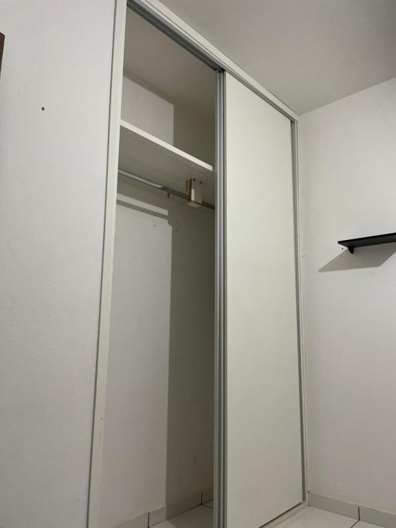 Φωτογραφία από το άλμπουμ του Quarto em frente moradia unicamp σε Campinas