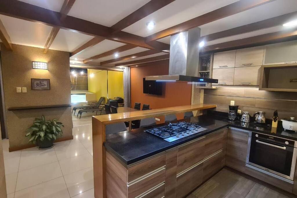 Kuchyň nebo kuchyňský kout v ubytování Desert Lodges - Amplio Departamento
