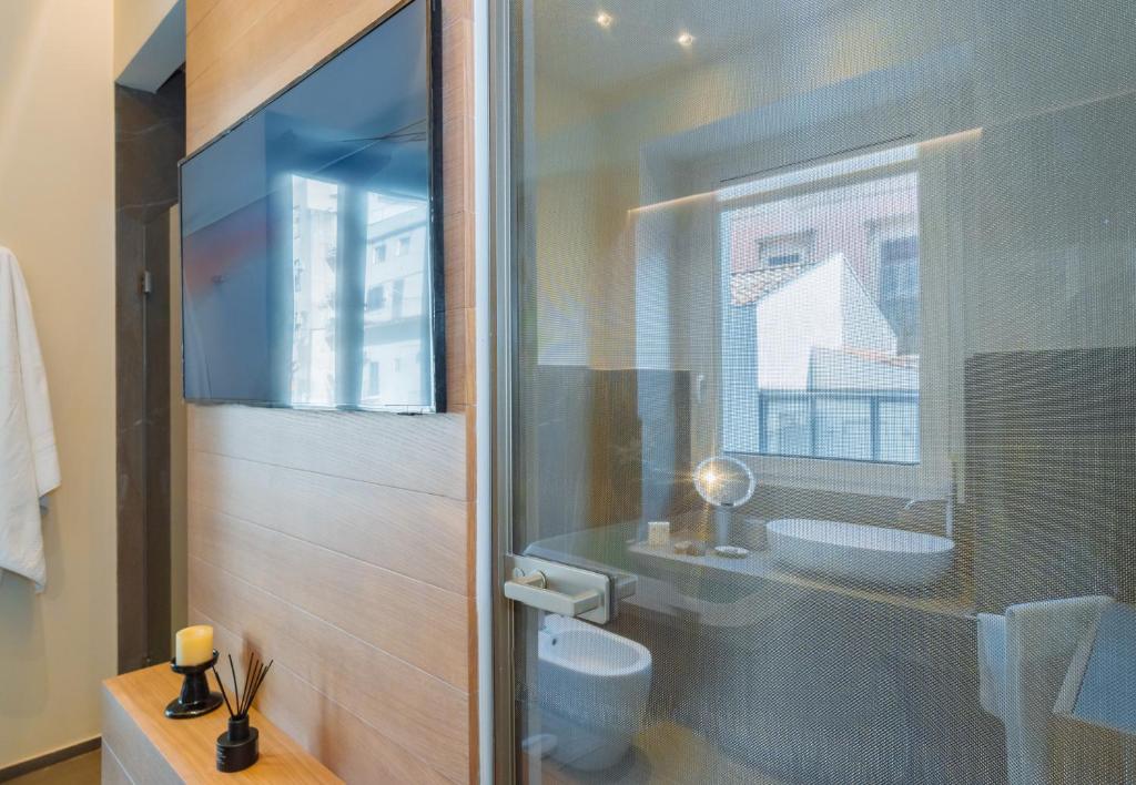 ETNEA Suite 270 photo
