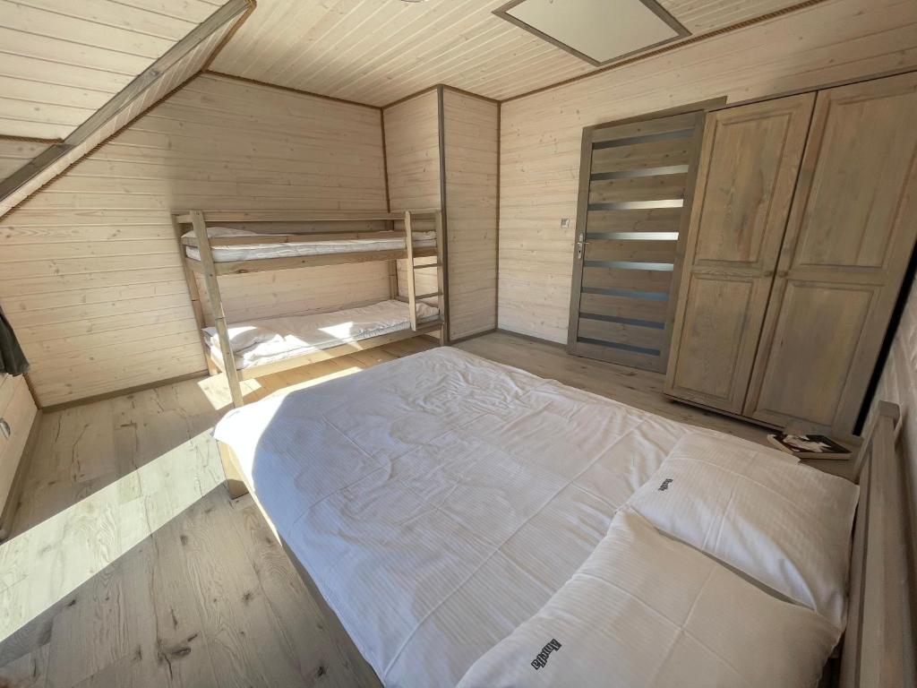 Postel nebo postele na pokoji v ubytování Amelia Resort