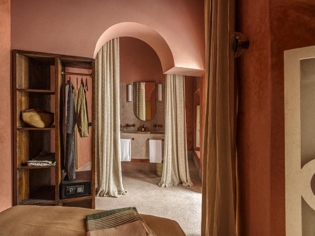 Postel nebo postele na pokoji v ubytování Riad Brummell Medina