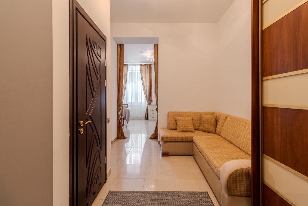 Апартаменти на Площі Ринок, 20 - One-Bedroom Apartment