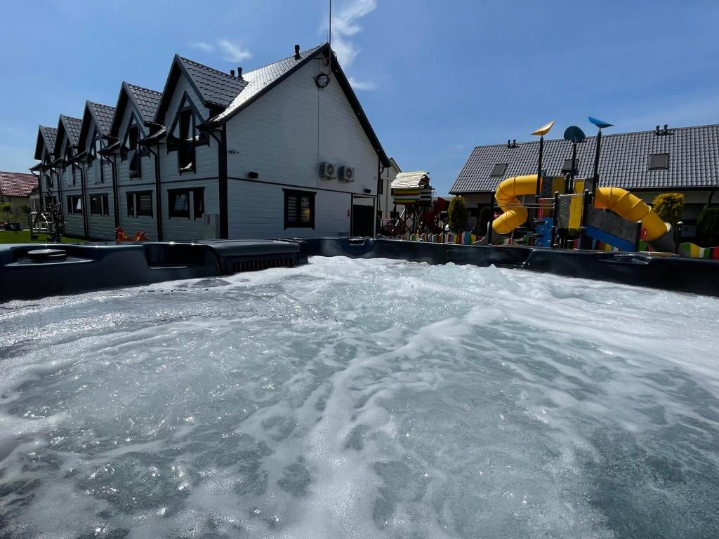 Bazén v ubytování Amelia Resort nebo v jeho okolí