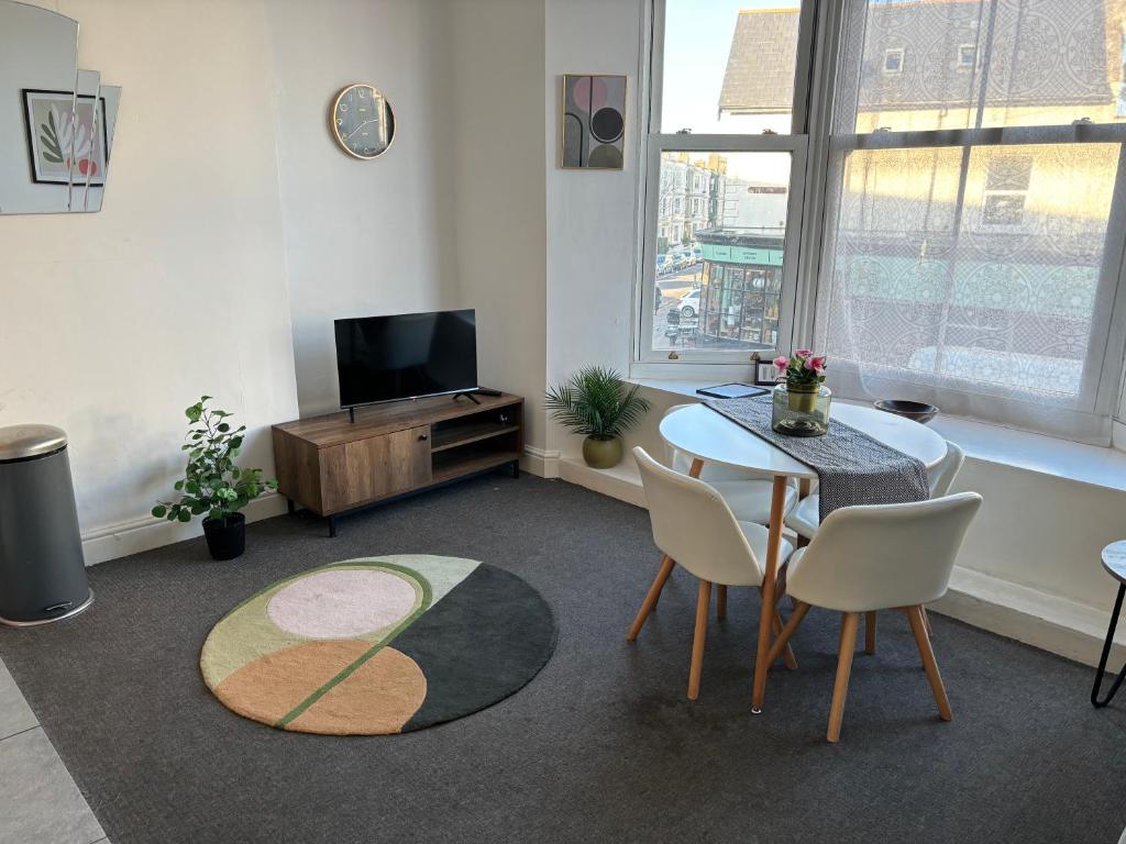 Palm Bay Apartment, Margate (updated prices 2024)