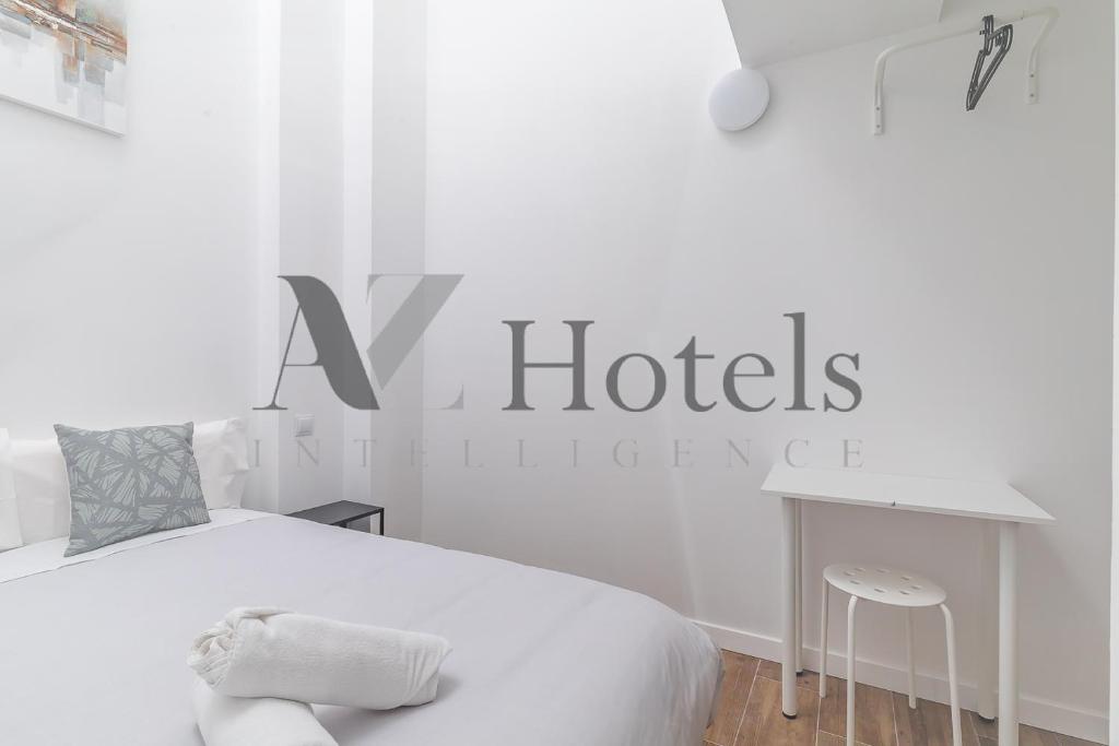 AYZ Luis Cabrera-Auto check-in property - Resim 35