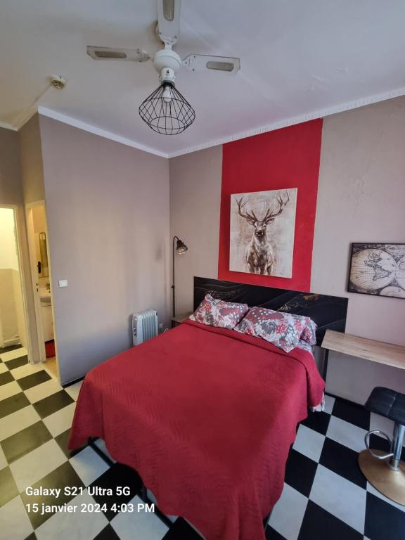 Hôtel des allées - Double Room With Private Bathroom