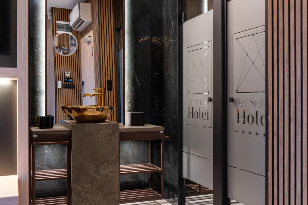 Art Suites Luxury Hotel - Resim 16