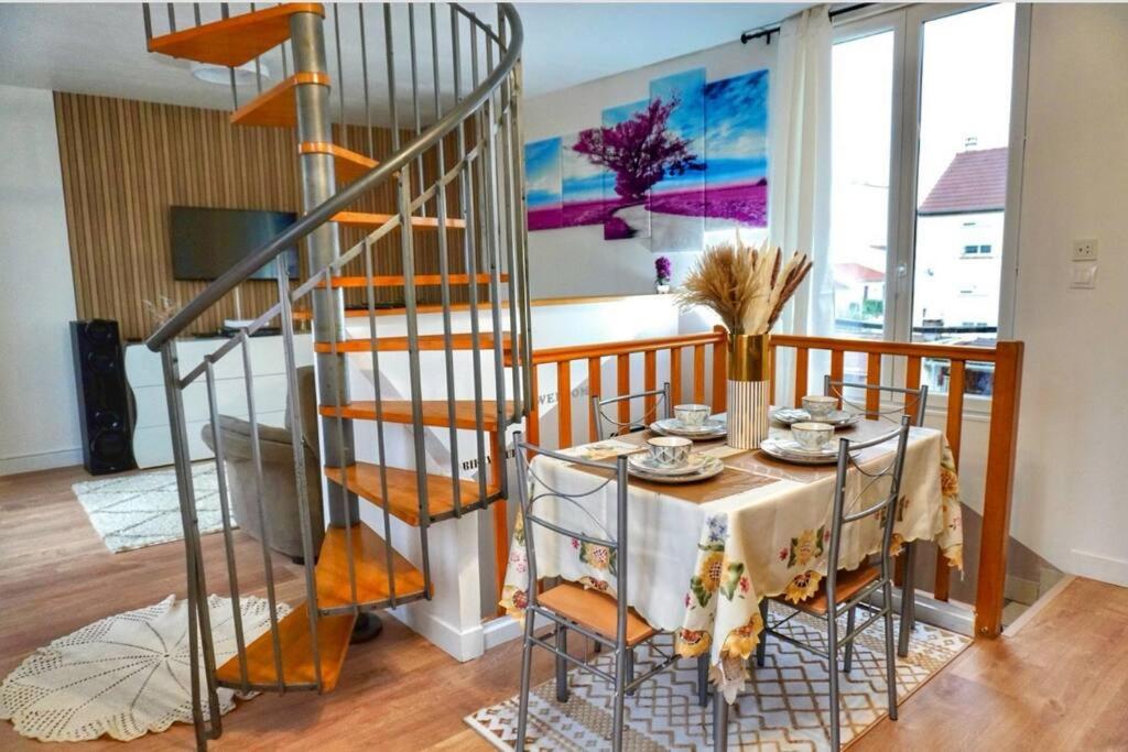 Photo de la galerie de l'établissement TrèsJoli Duplex à cœur Drancy, à Drancy