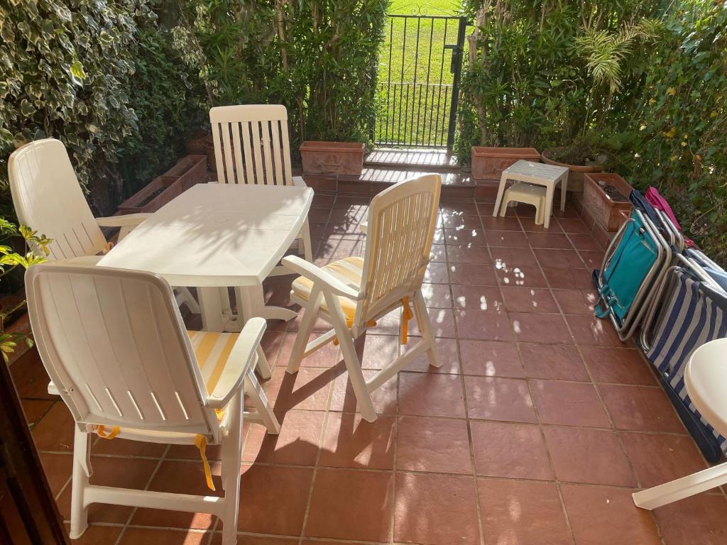 Adosado Laguna Beach, Estepona (updated prices 2024)