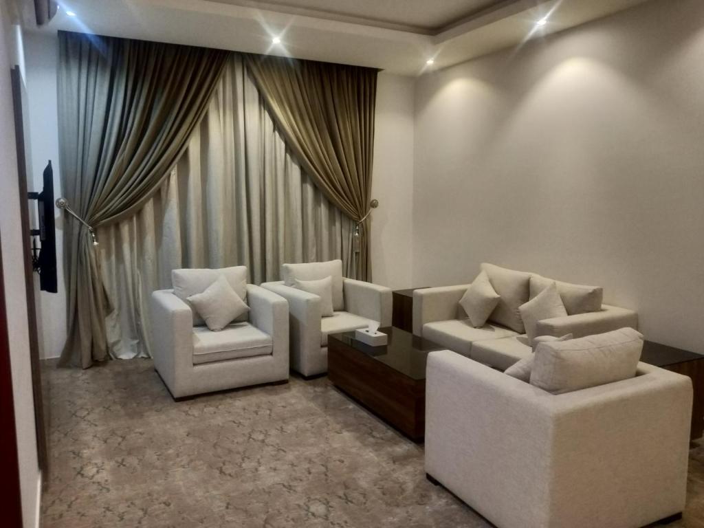 TOWLAN QURTABA