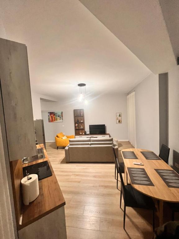 Lungo Mare the city center apartment in Vlore 38 - Image 2