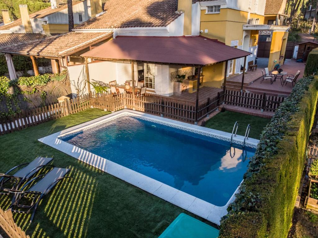 Bazén v ubytování Casa el Refugio del Lago alojamiento rural nebo v jeho okolí