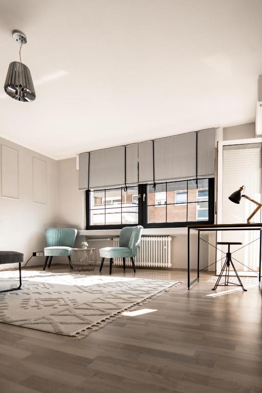 Buer City Apartment mit Balkon - Appartement Met één Slaapkamer