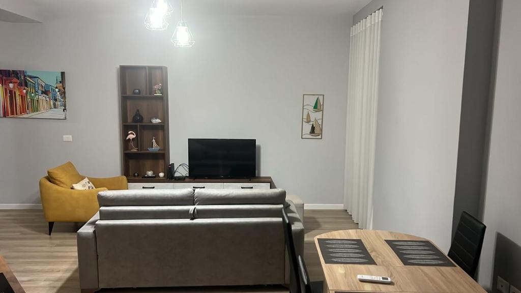 Lungo Mare the city center apartment in Vlore 38 - Image 5