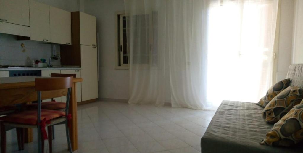 Kuchyň nebo kuchyňský kout v ubytování Aessebenessere Casavacanza