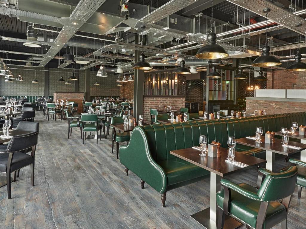 Village Hotel Glasgow - Resim 25