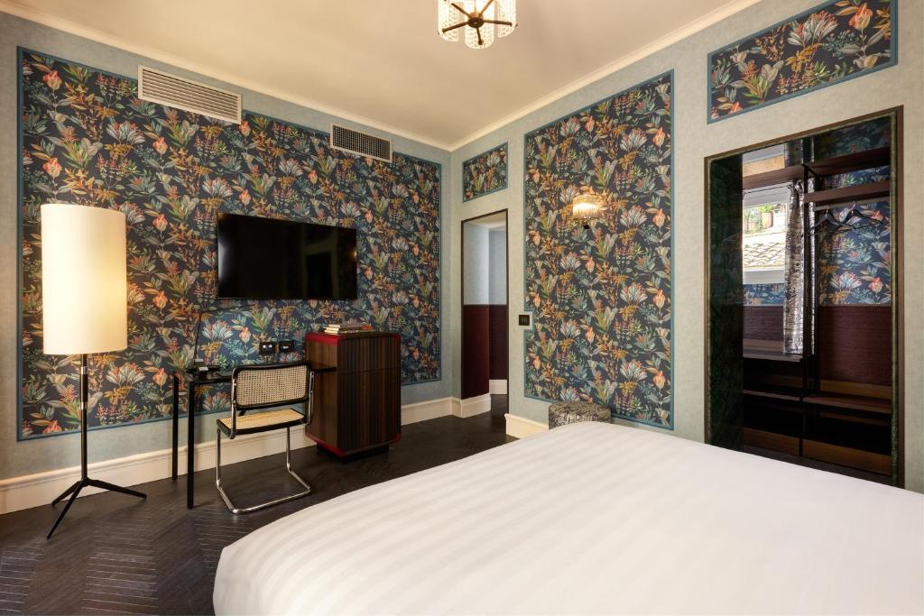 TB Place Roma - Resim 7