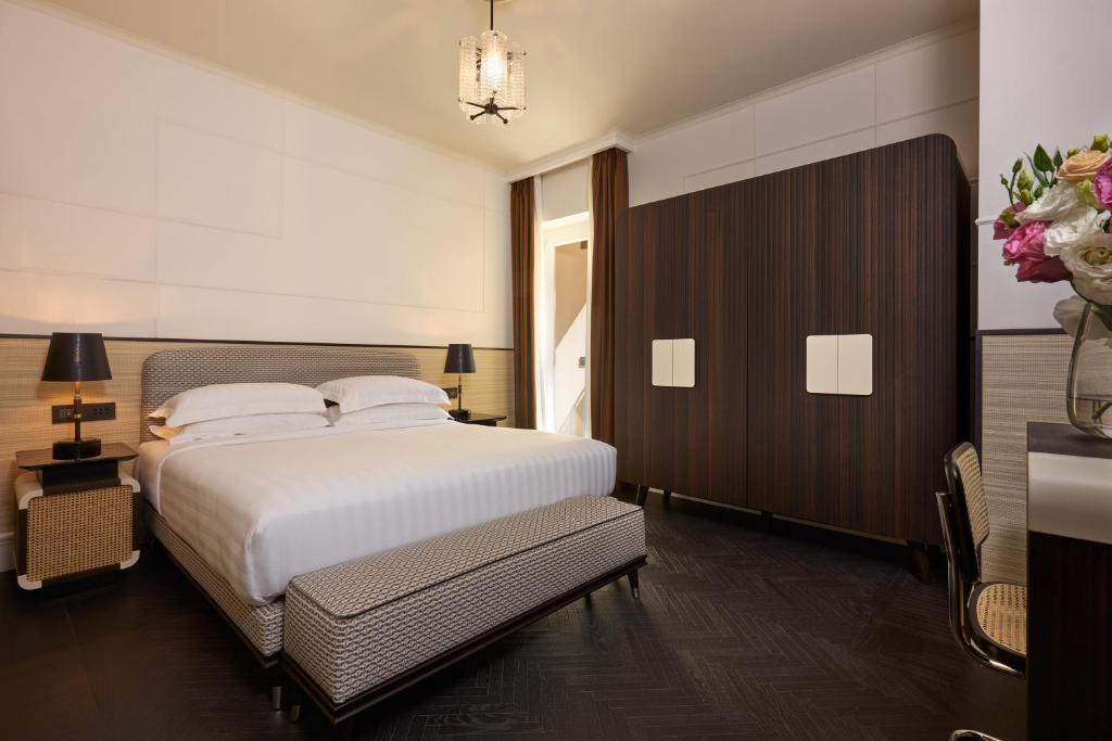 
Classic Double or Twin Room
